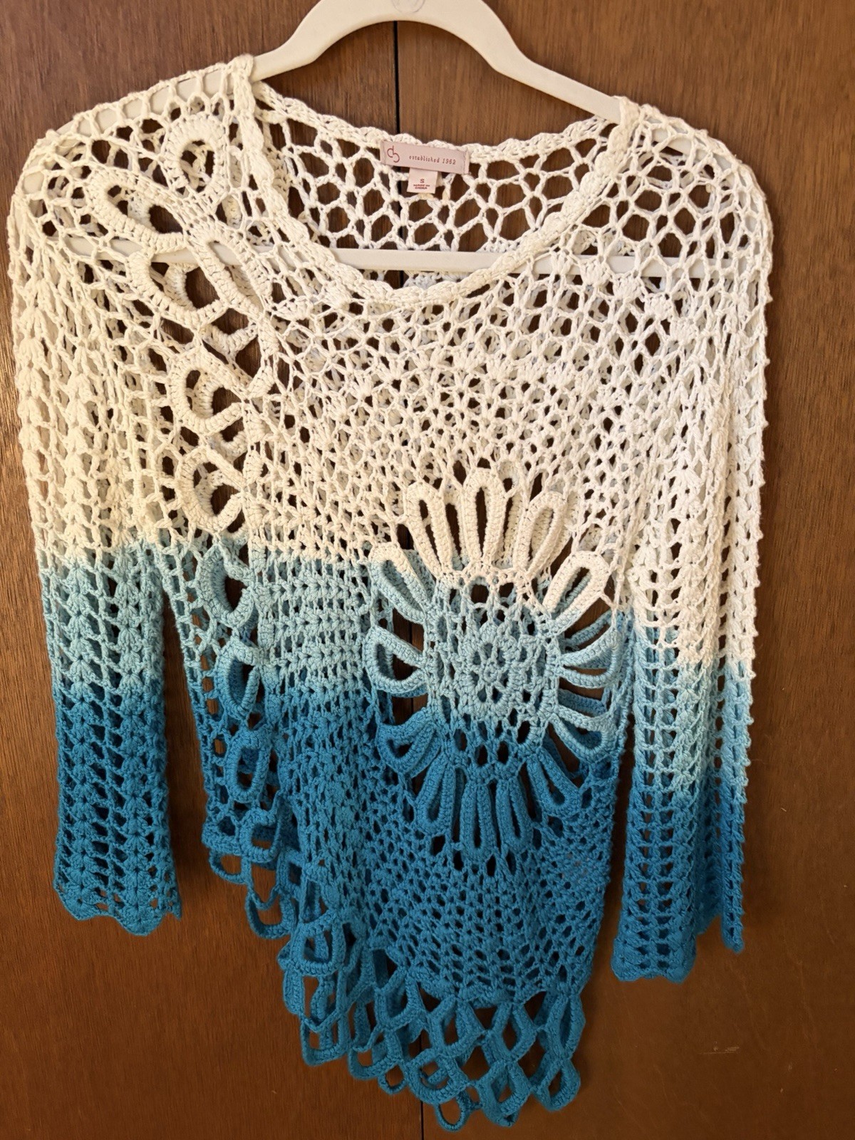 Dress Barn white and blue crochet sweater with ombre effect, size S