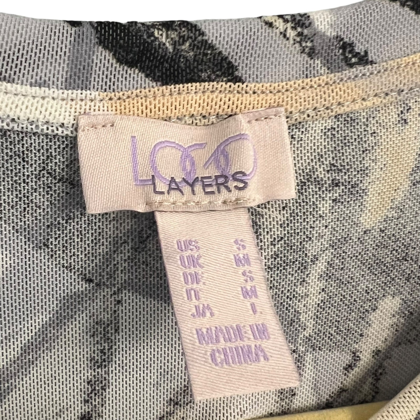 Loco Layers Womens Abstract Print Cardigan S 92% Nylon/8% Spandex