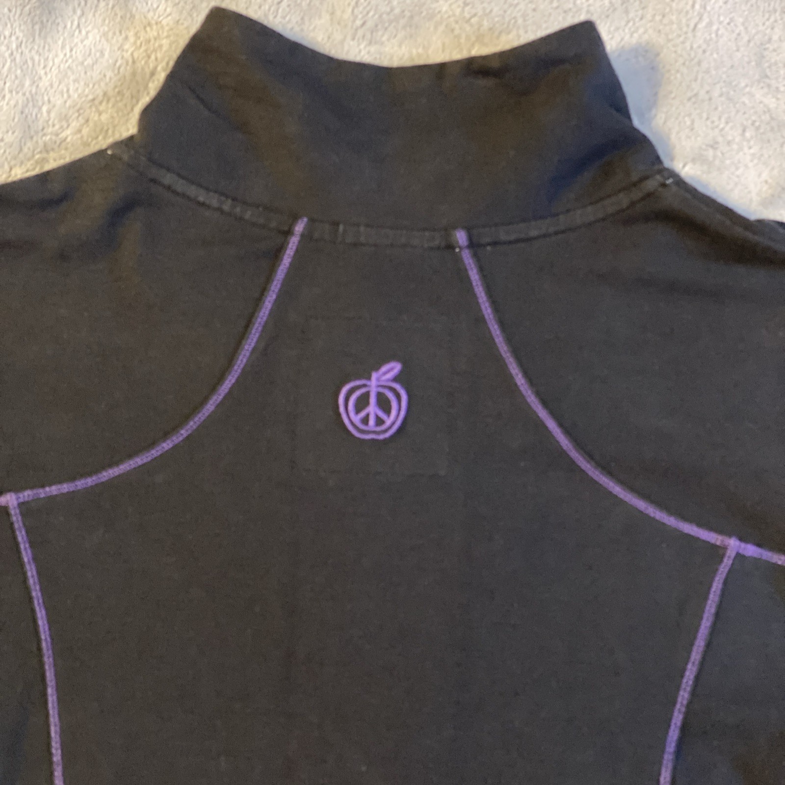 Green Apple Active long-sleeve Bamboo Full Zip Women’s Size Medium Black Jacket