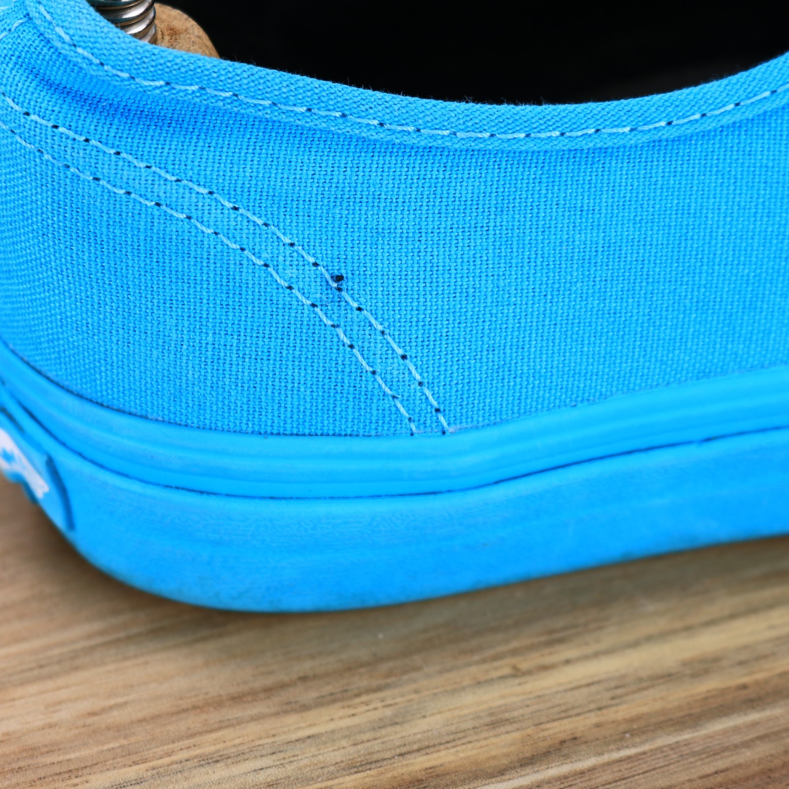 Vans Mono Turquoise Blue Low Lace up Canvas Sneaker Shoes Size Men 5.5 / Women 7
