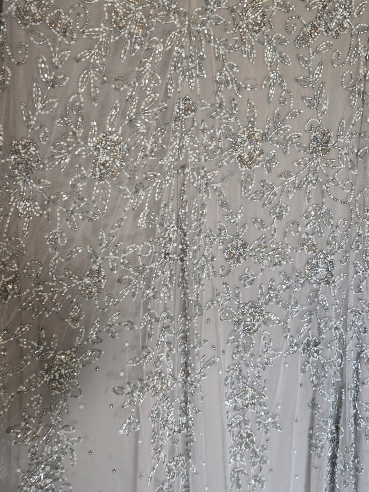$269 Pisarro Nights Evening Gown Maxi Beaded V Neck Size 8 Silver