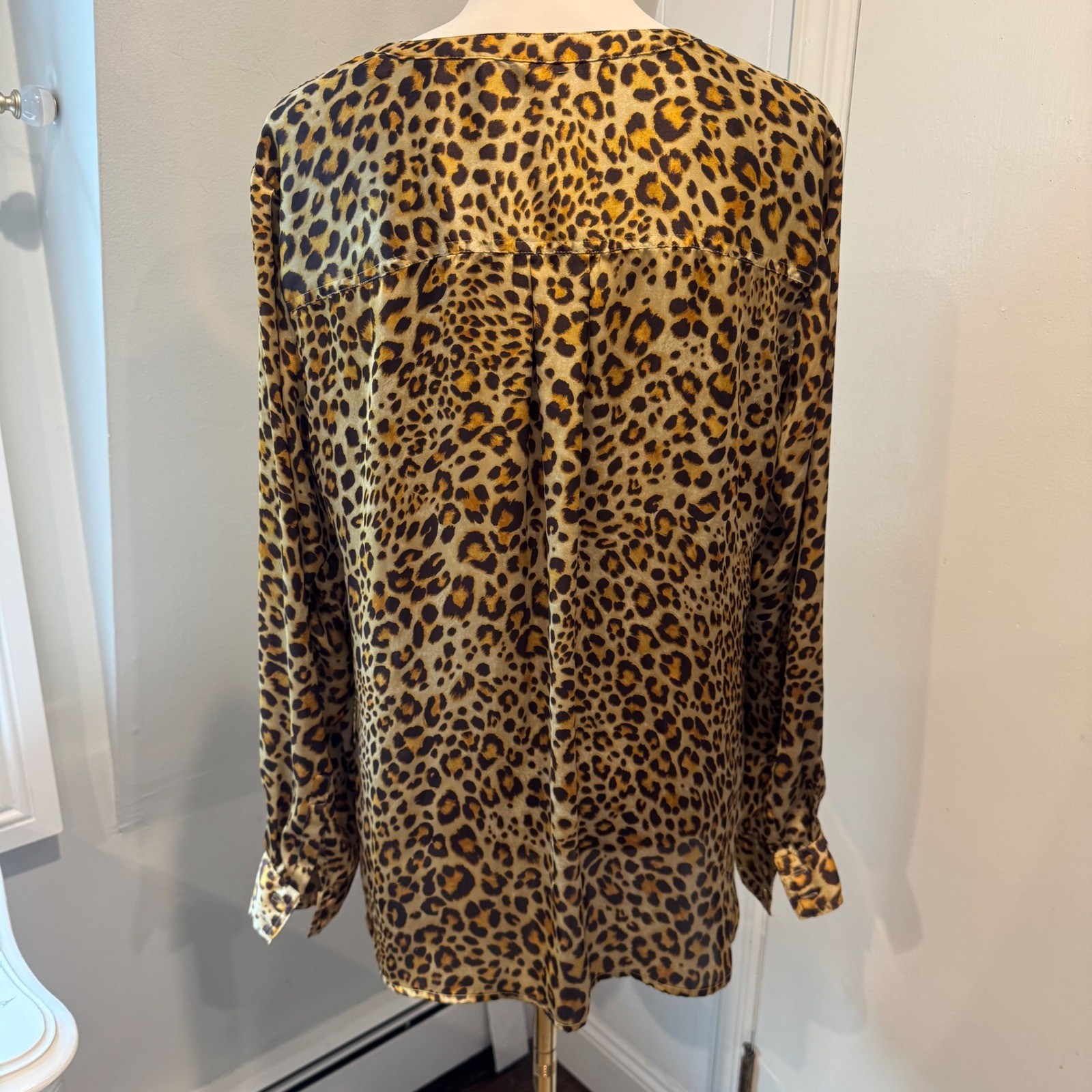 Jones New York Brown Leopard Print Blouse Split Neck Chic | Size Large