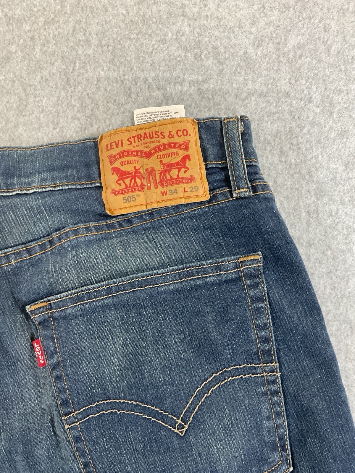Levi’s 505 Series Men’s Blue Denim Straight Jeans Medium Wash Zip 5-Pocket P4