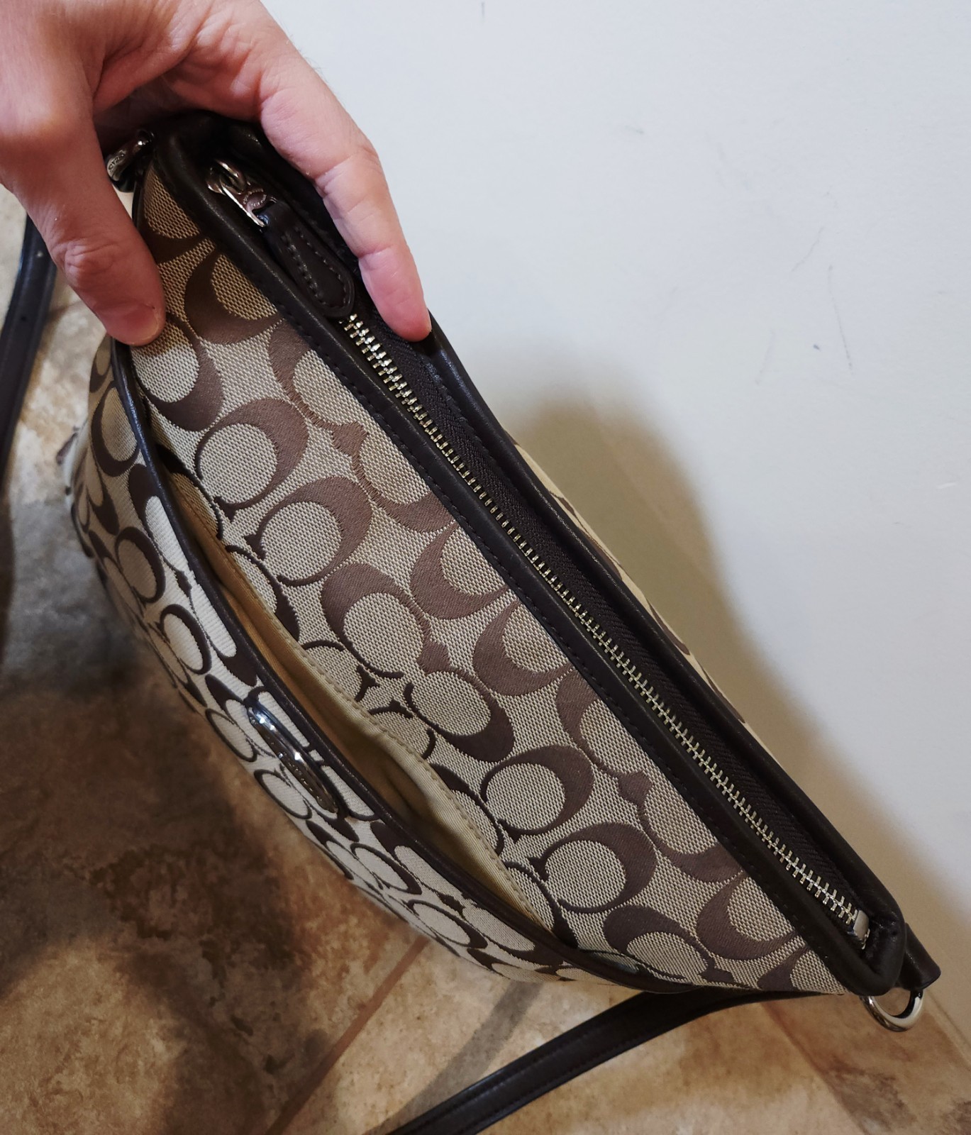 Coach | Vintage Beige CC Monogram Brown Leather Crossbody Travel Bag Purse EUC ✨