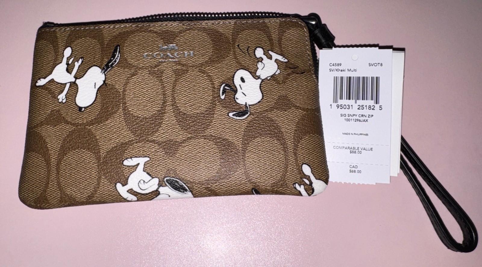 COACH X Peanuts Corner Zip Wristlet In Signature Canvas Snoopy Print NWT
