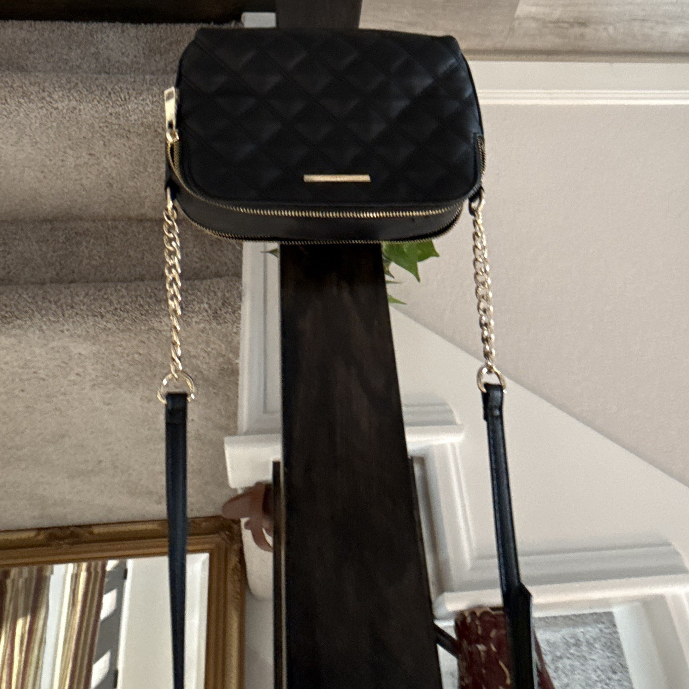 ALDO Black Quilted Small Crossbody Bag Zip Closure Detachable Strap Gold