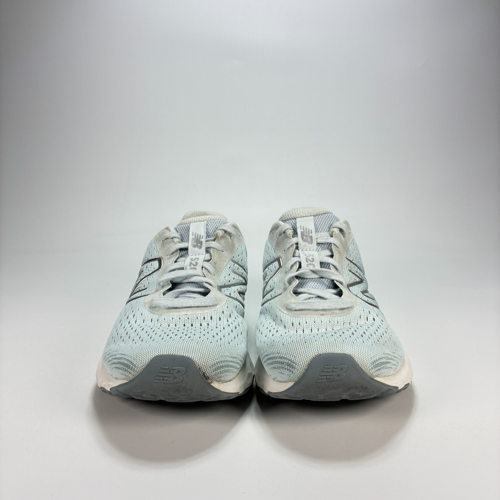 New Balance 520 V8 Ice Blue White Athletic Running Shoes W520LN8 Womens Size 8.5