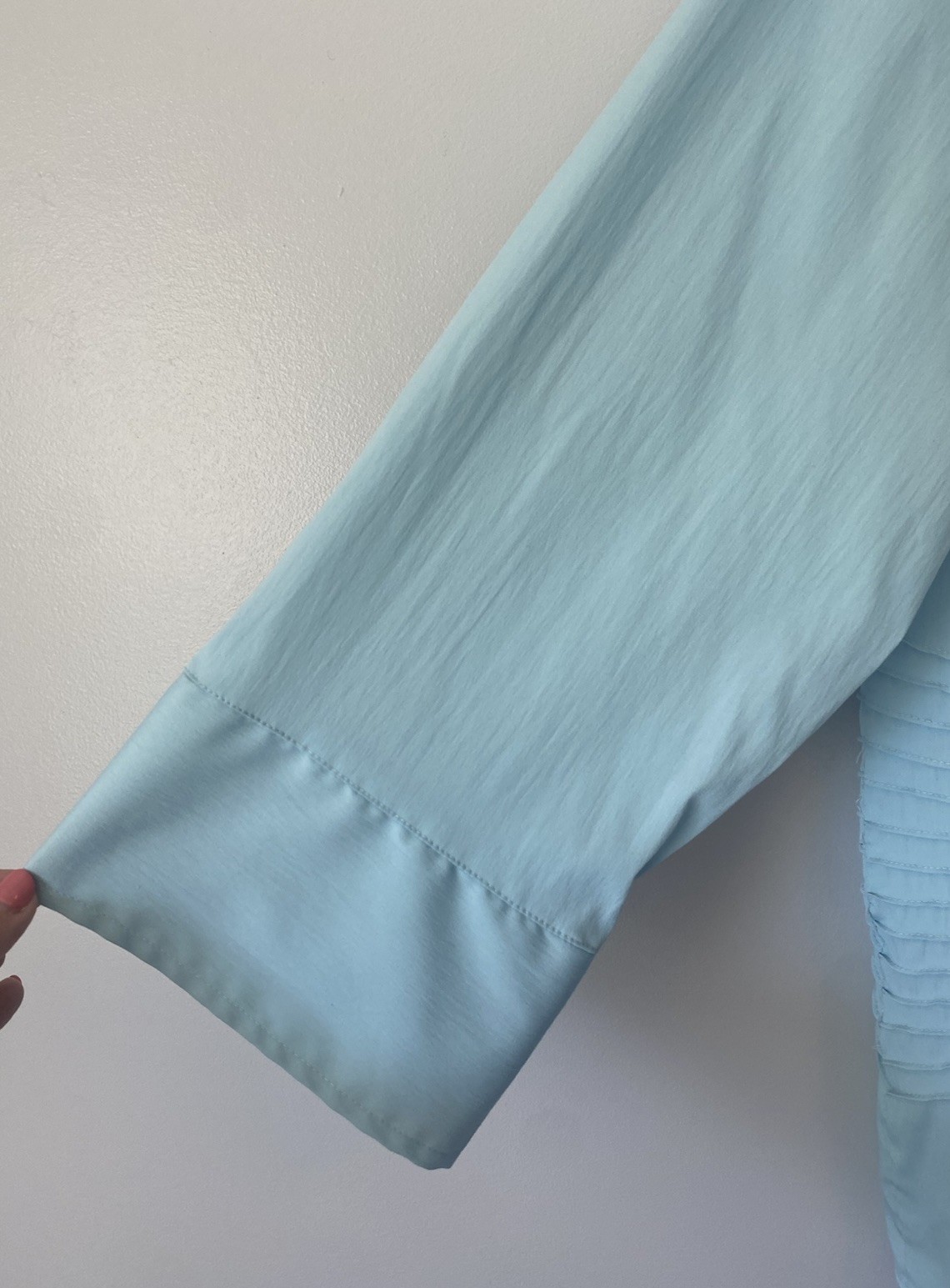 Dress Barn Aqua Blue Button Pin Tuck Blouse 14/16W Tailored Silouette Business
