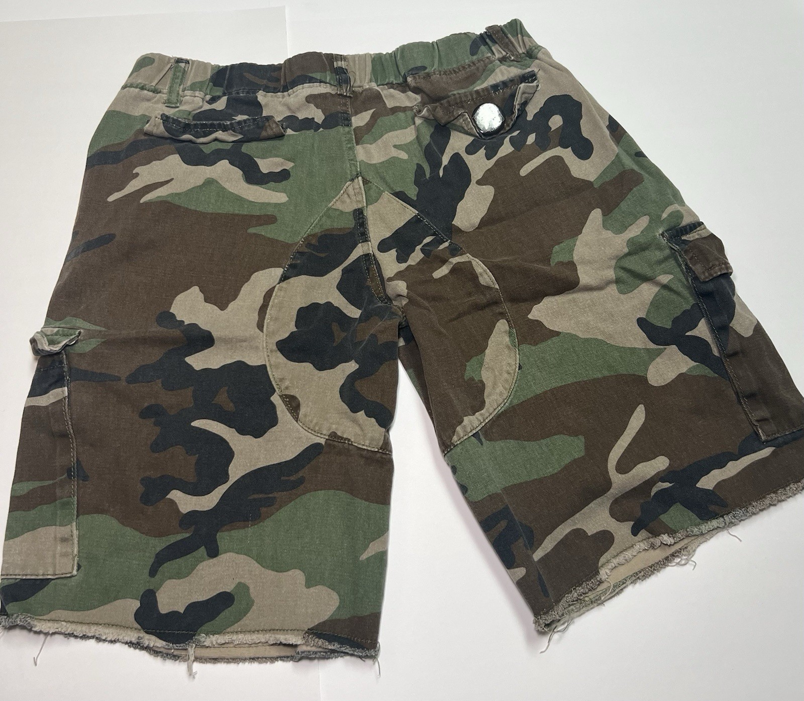 SEC 31 Y2K Woodland Camo Cargo Shorts Mens Elastic Waist Cut Off 16