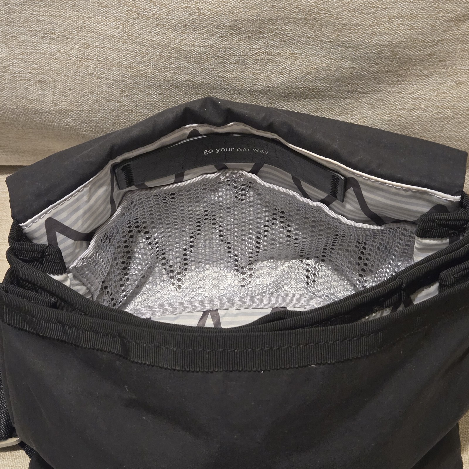 Lululemon Party Om “Go Your Om Way” Crossbody Black Nylon Messenger Bag Purse