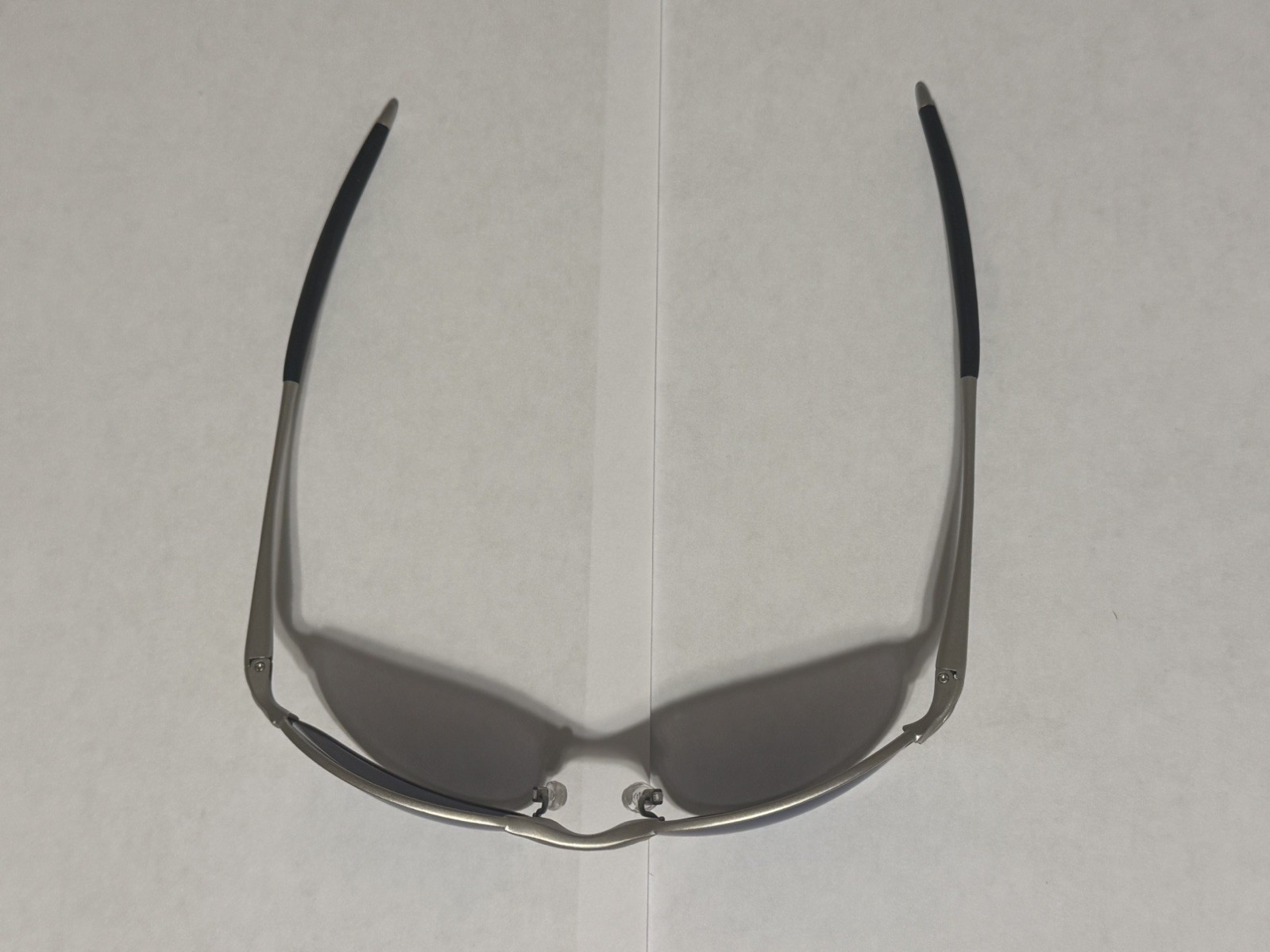 Oakley A Wire 2.0 Silver Frame Ice Iridium Lens 05-705 Spring Hinges T C E RARE