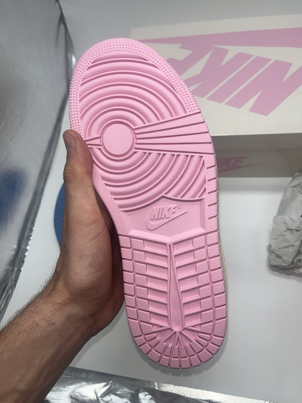 Nike Jordan 1 Low Travis Scott Tropical Pink