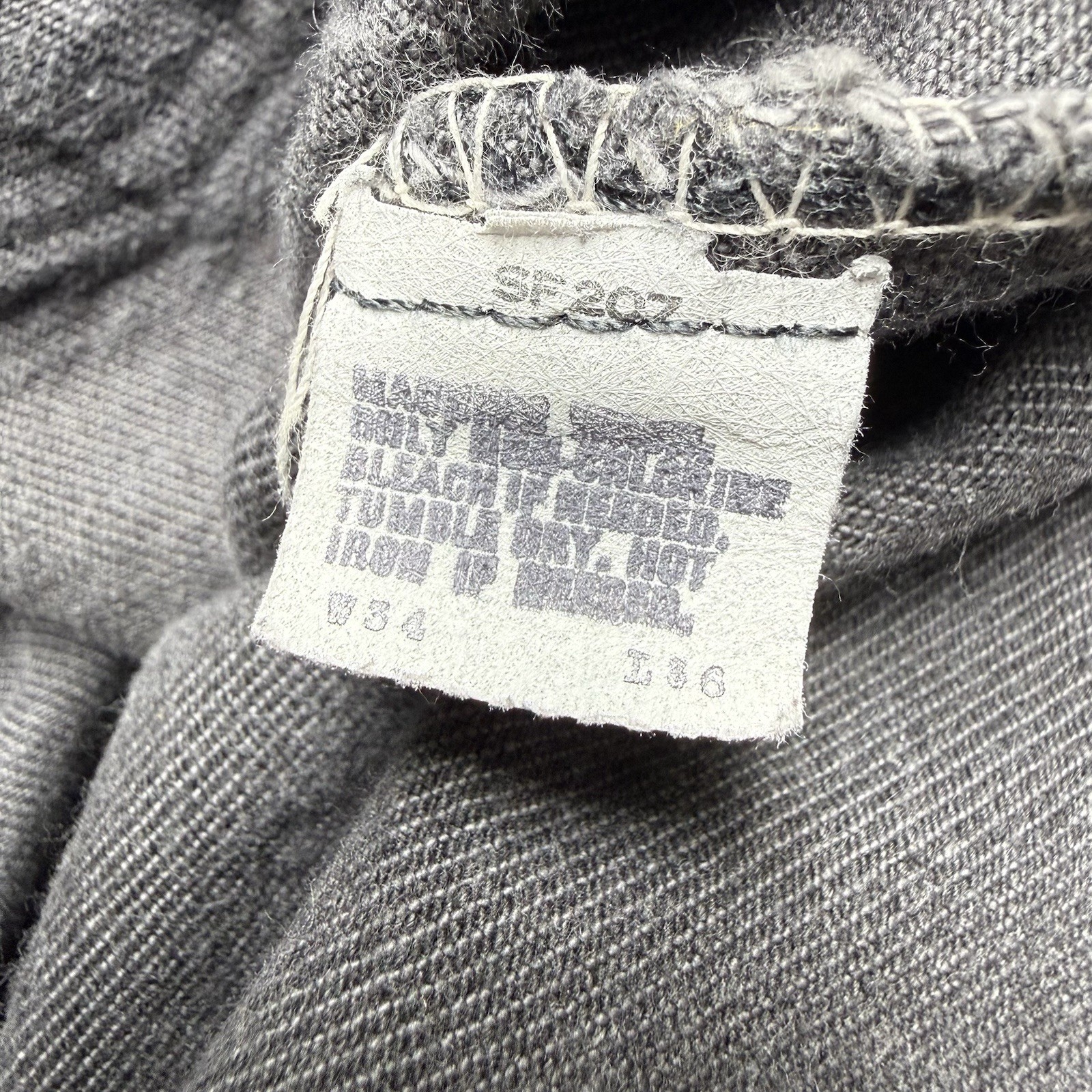 Vintage 80s Levi’s 501 Jeans Fit 32×36 Charcoal Grey Button Fly USA Made