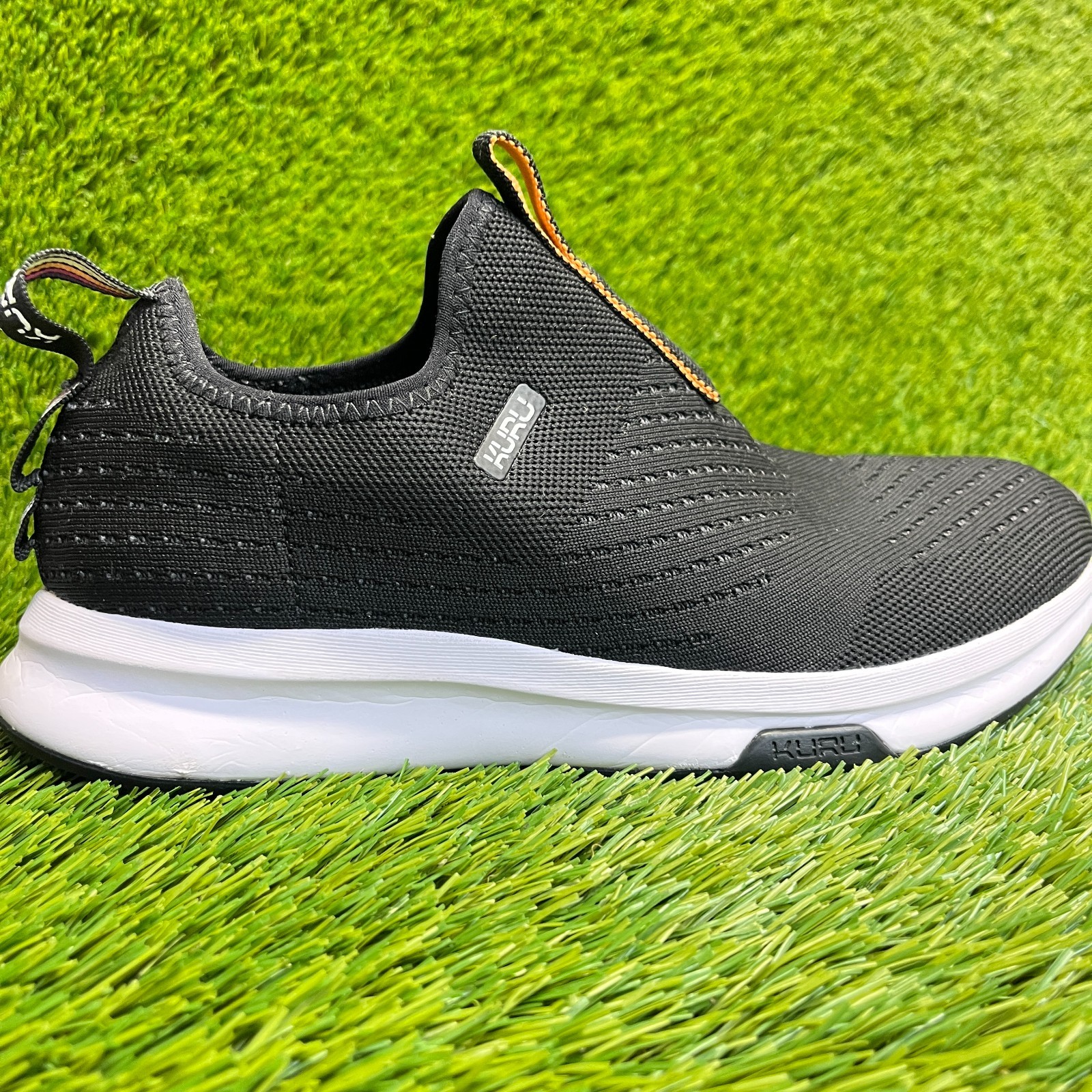 Kuru Atom Womens Size 9.5 Black White Athletic Walking Slip On Shoes Sneakers