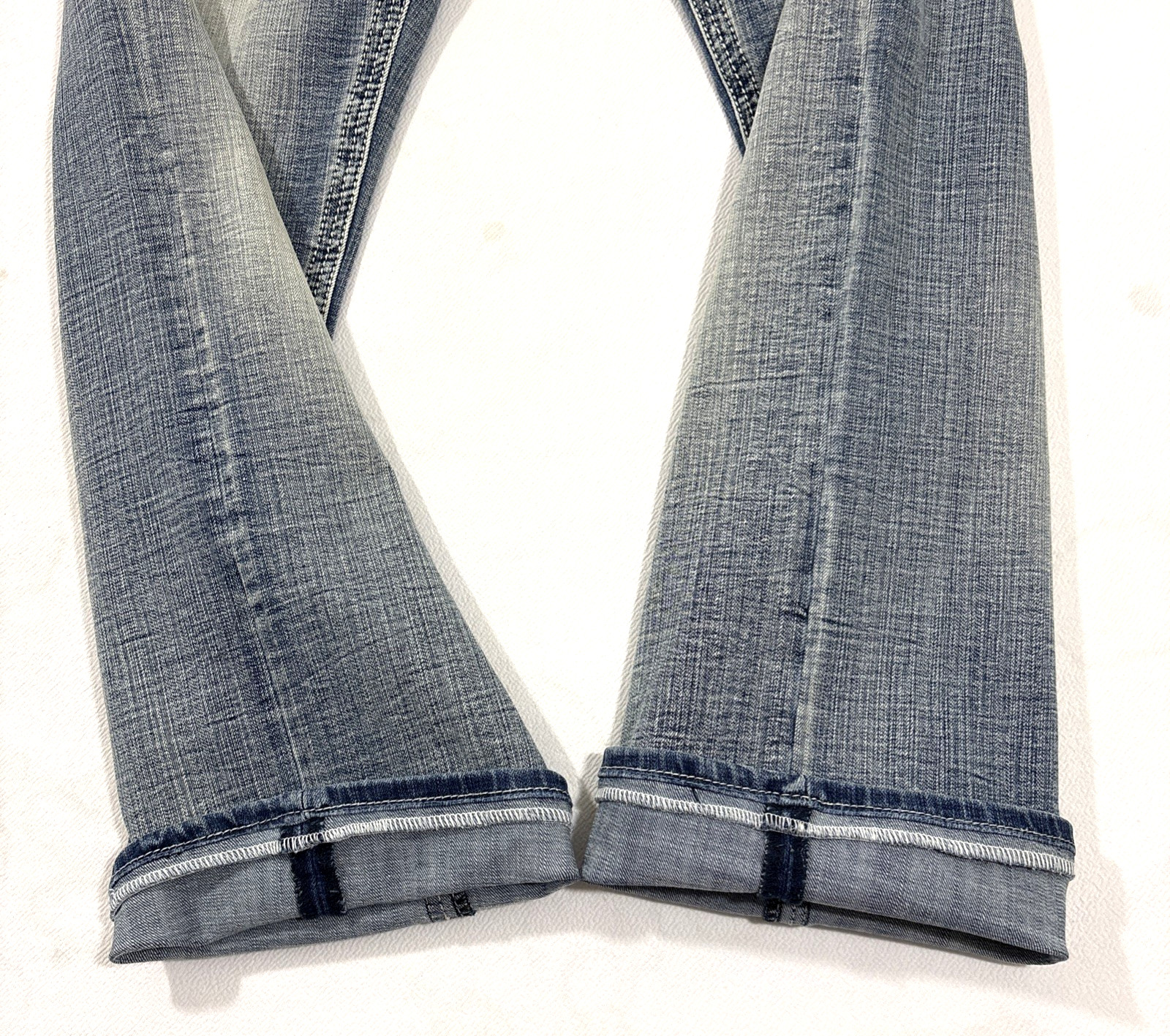 Salvage Buckle Mayhem Jeans Mens 33R Straight Fit Light Wash Whiskered Denim EUC