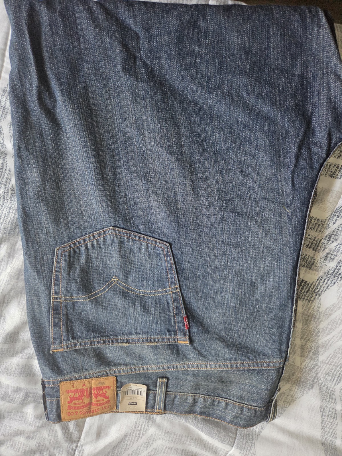 Levi’s Men’s Relaxed Fit Straight Leg Blue Denim Jeans Big & Tall NWT 56×32