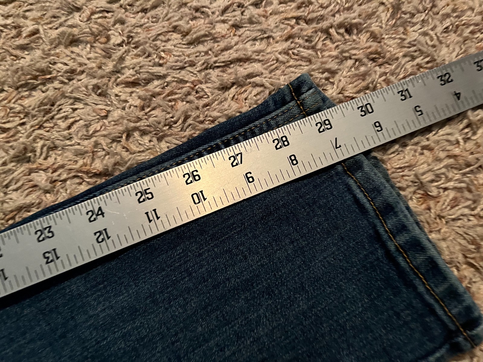 EUC Levi’s 502 Jeans Regular Fit Tapered Mens tag=31×32 (MEASURED 31×29) (9632)