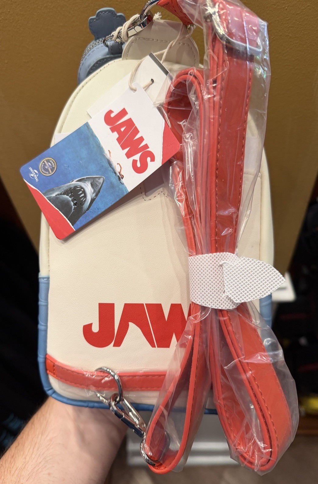 Universal Studios Exclusive Loungefly Jaws Compact Sling Bag