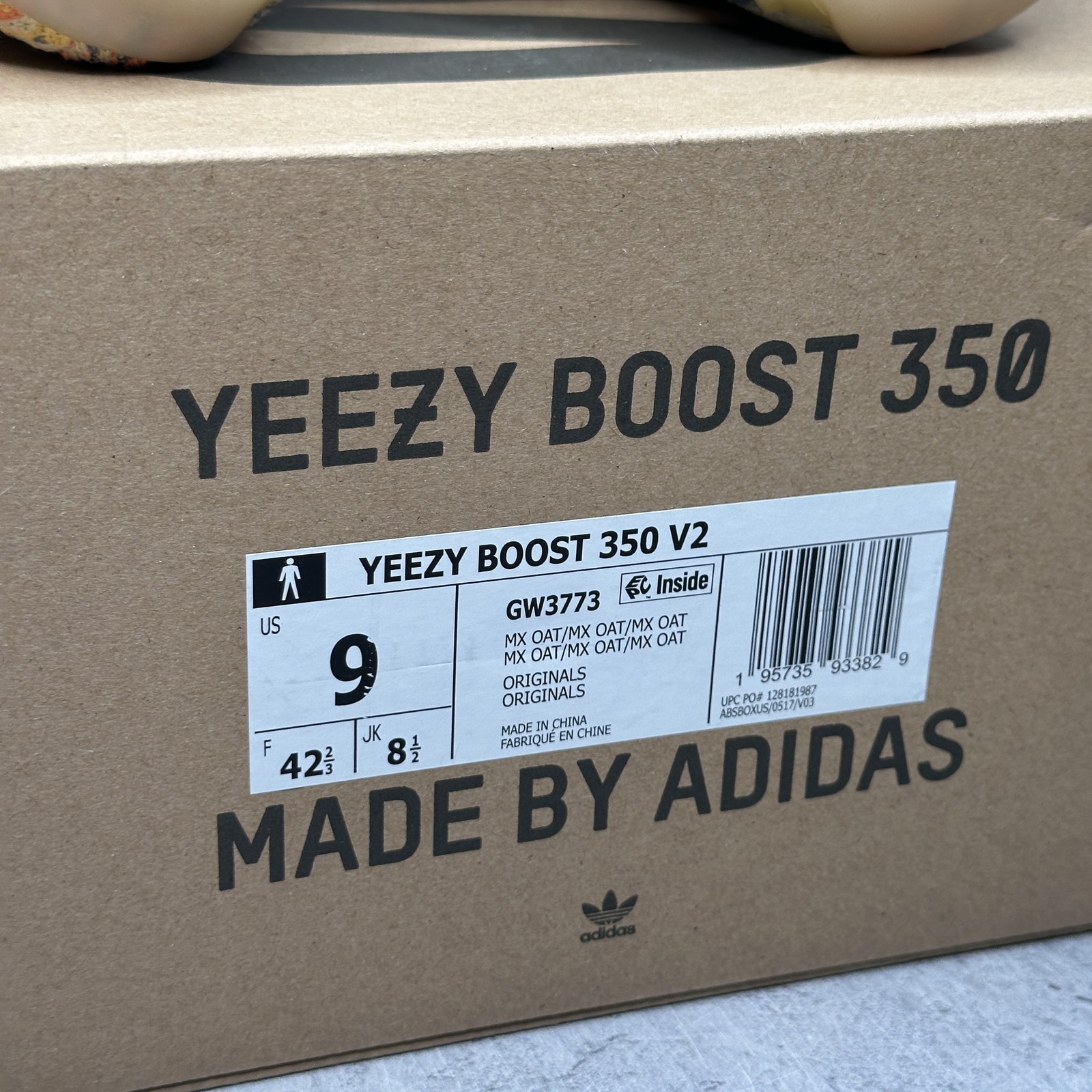 Size 9M/10.5W – adidas Yeezy Boost 350 V2 MX Oat *pre-owned* SIZE 9 GW3773 Pre-O