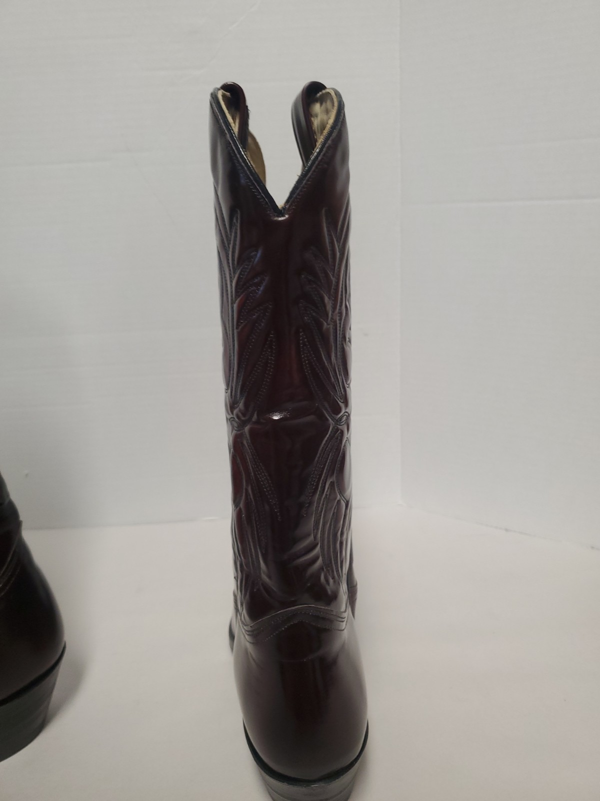 Gorgeous J. Chisholm Western Cherry Brown Red Leather Cowboy Mens Boot 10B VNTG