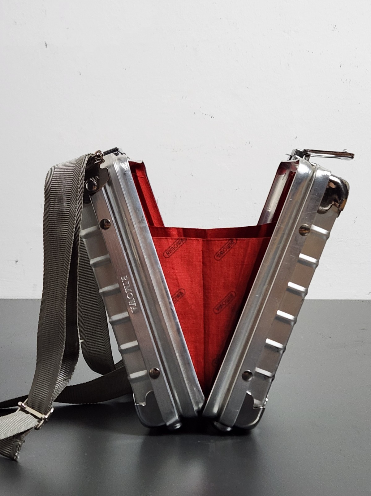 Genuine RIMOWA Mini PICCOLO bag/case/bag/handbag with strap (pre-LVMH) RARE!