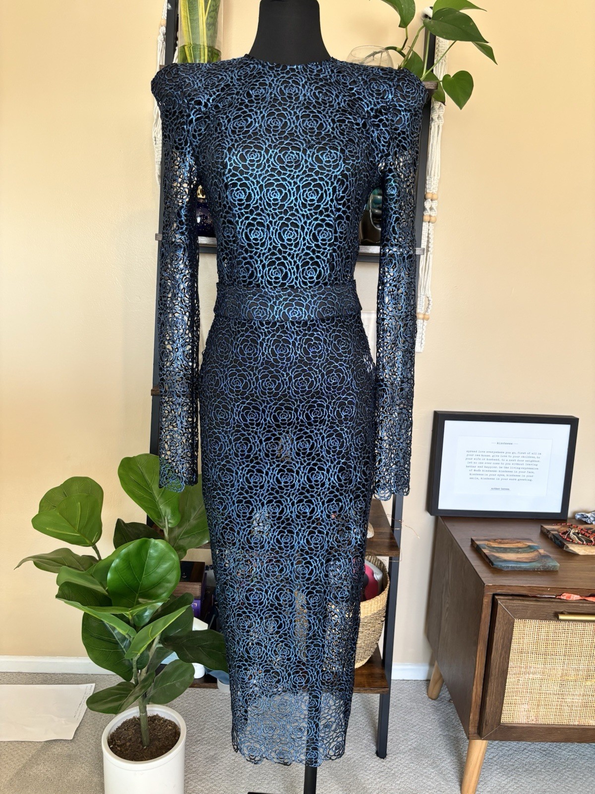 Zhivago Blue/Black Floral Lace Sheer Boat Neck Long Sleeve Midi Dress 0