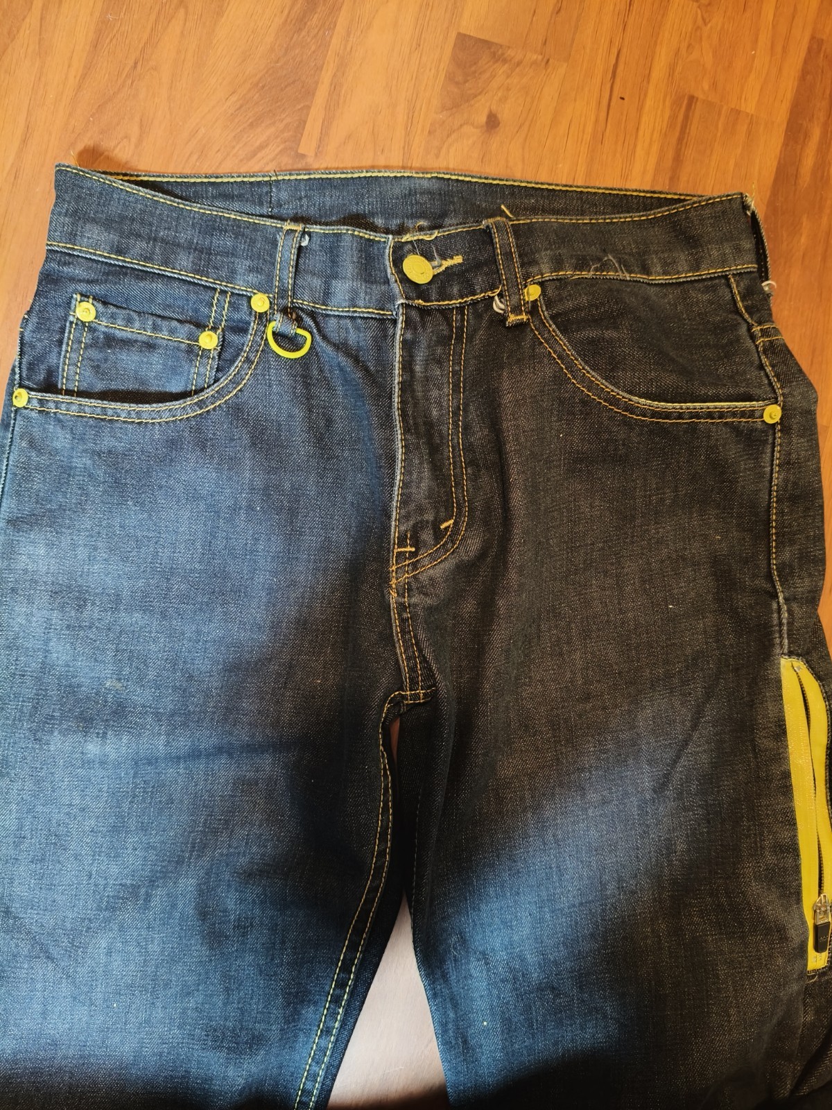 Rare 1990’s Vintage Packable Levis 501 Straight Jeans