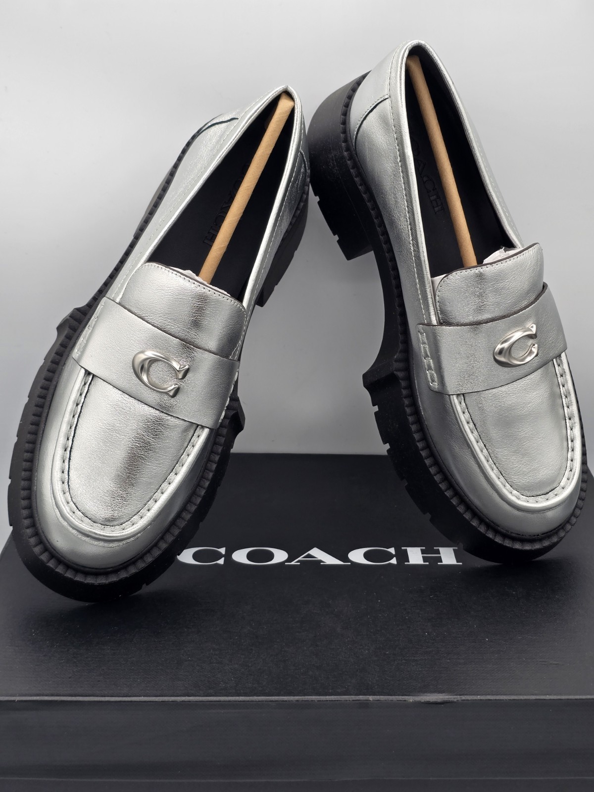 Coach Leah Metallic Leather Silver Loafers Chunky Heel SIZE 8.5 B NEW MSRP $195