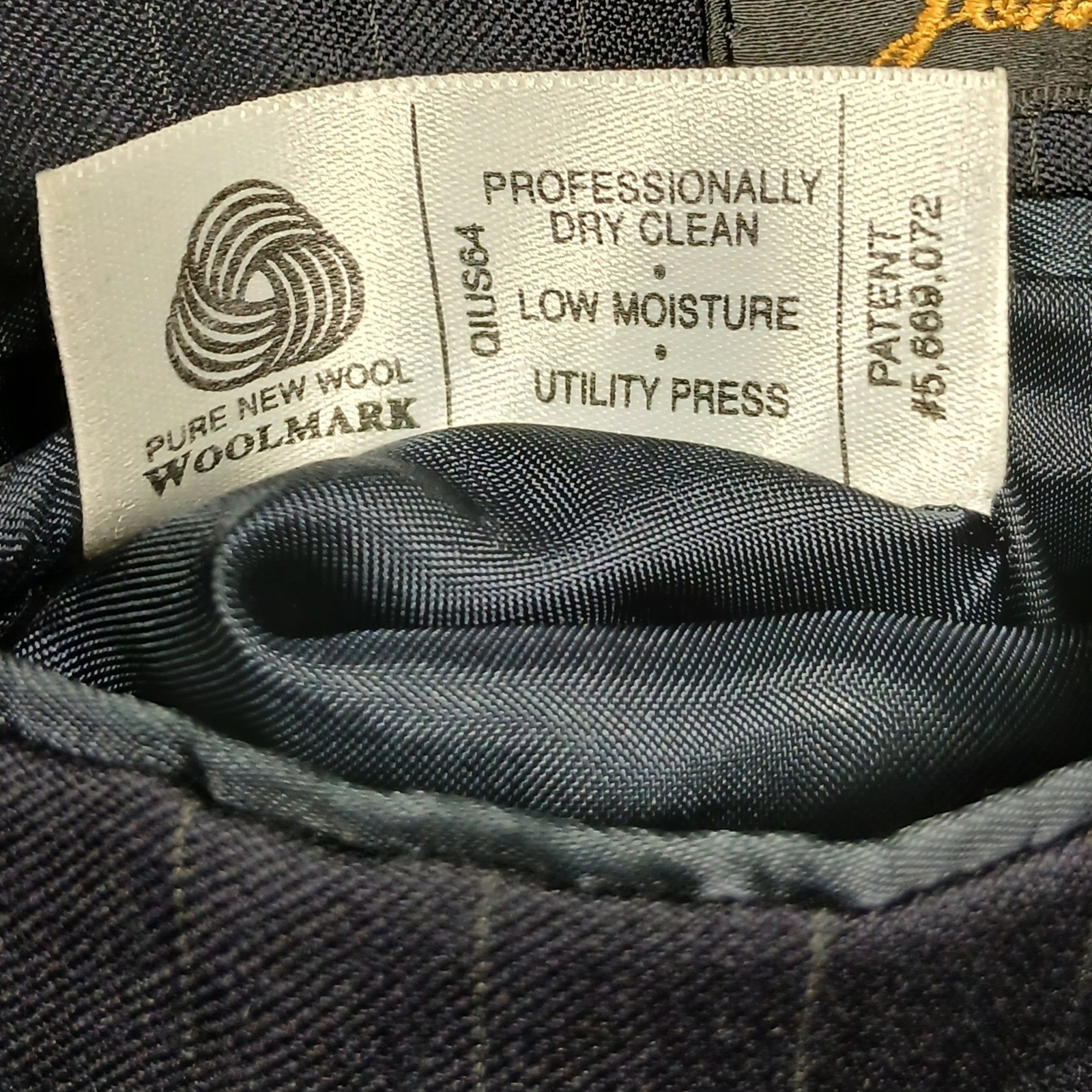 Hart Schaffner Marx Gold Trumpeter Blazer Men 44R Navy Pinstripe Wool Jacket