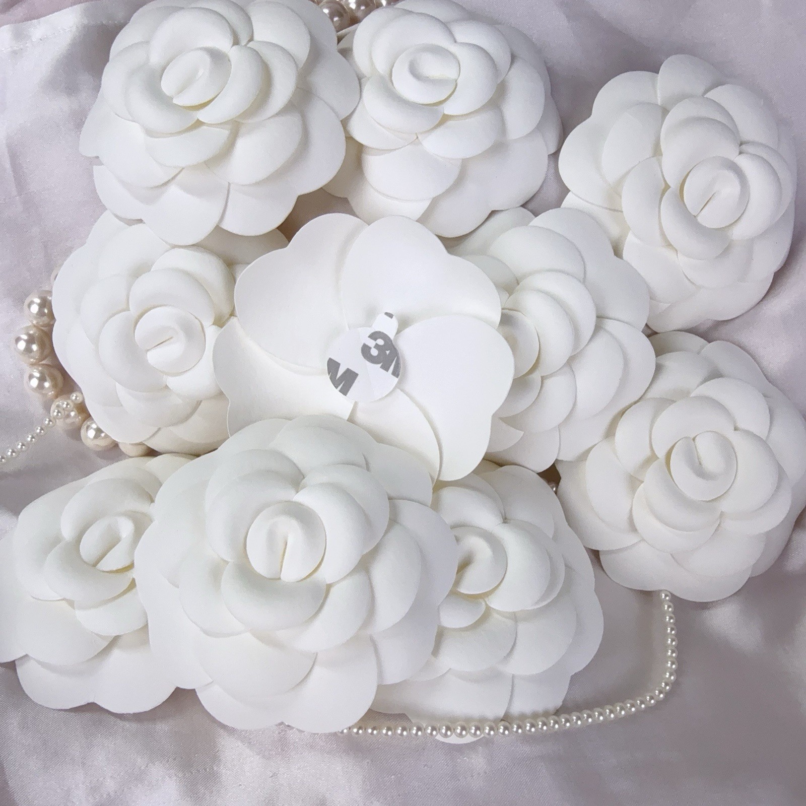 10 X CHANEL Classic White Camellia Flower Stickers (Paper, 7.5cm) Holiday Wrap