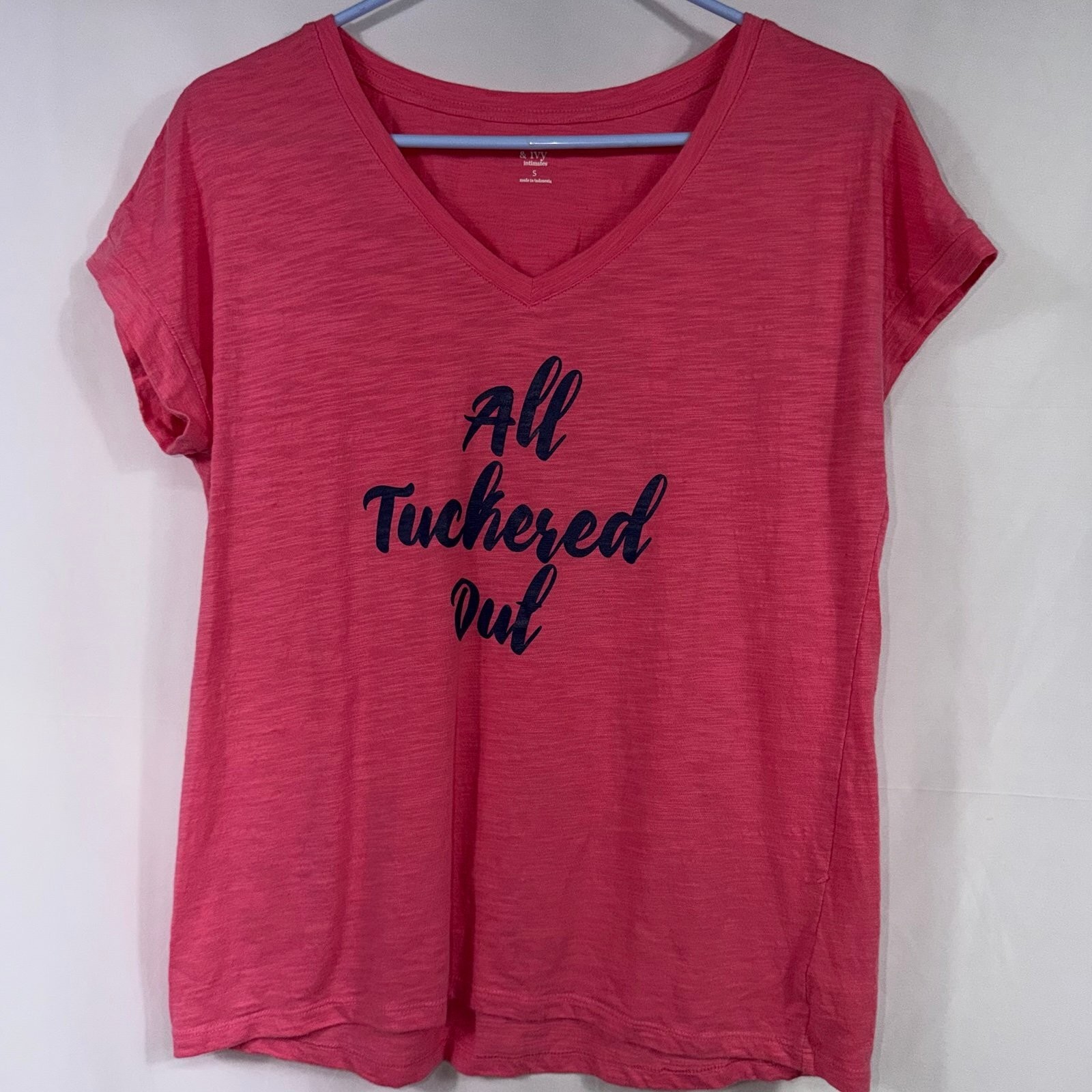 Crown & Ivy Intimates “All Tuckered Out” Pink V-Neck Sleep Tee Women’s Small