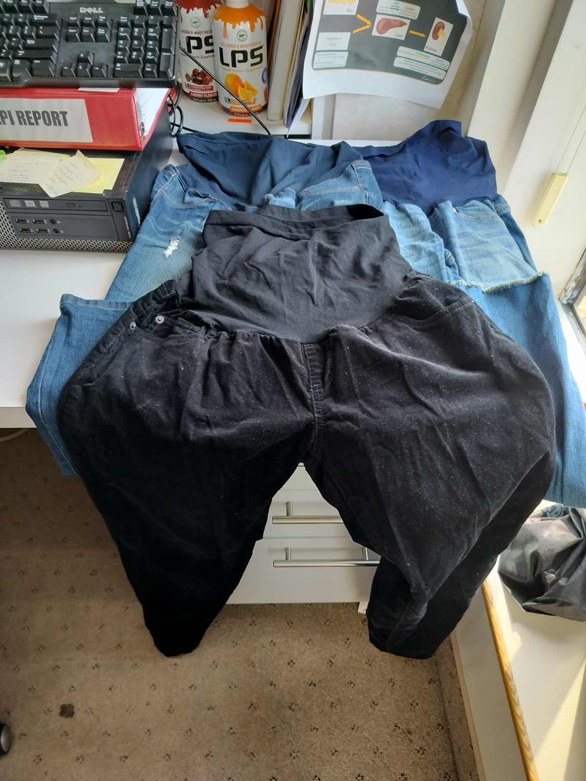 Maternity Lot of 3 Pants Jeans Brand Pea in the Pod, 1822