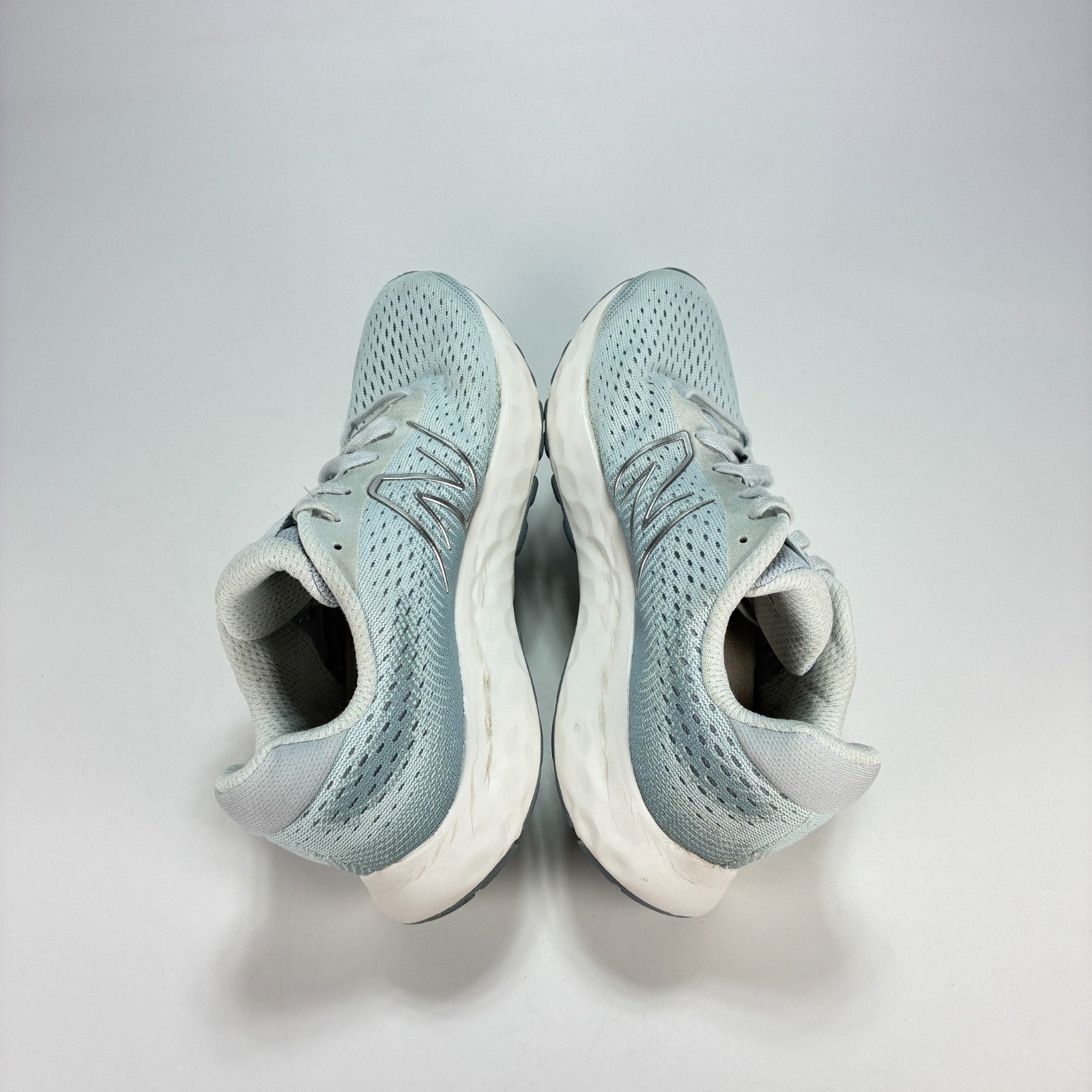 New Balance 520 V8 Ice Blue White Athletic Running Shoes W520LN8 Womens Size 8.5