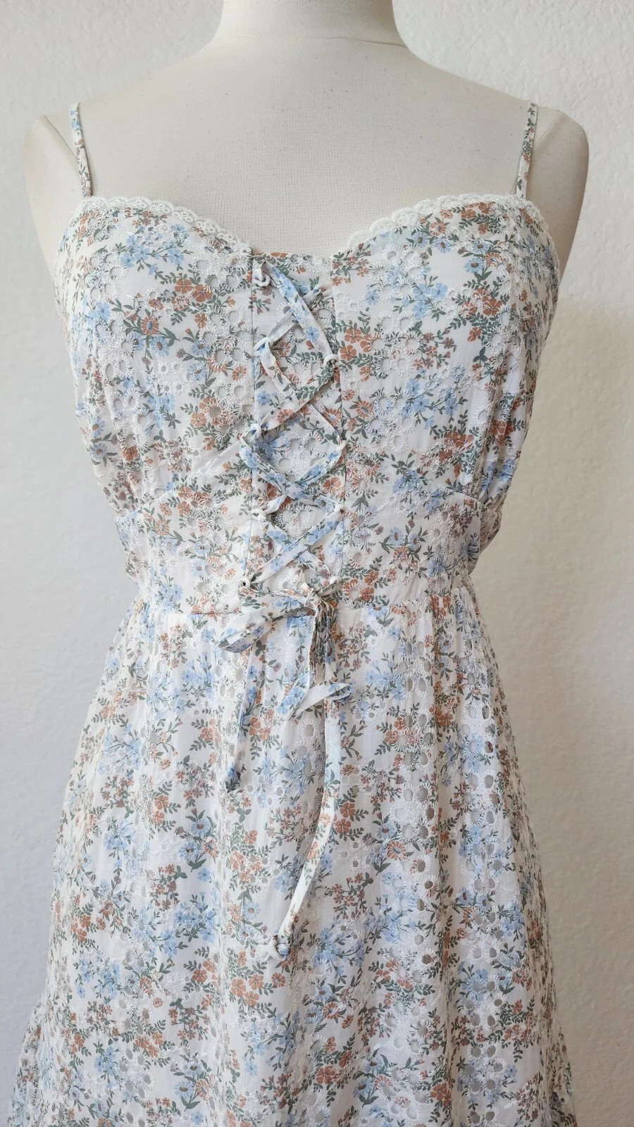 New Anthro Midi Dress Size Small White Floral Eyelet Coquette Cottage Boho Bow