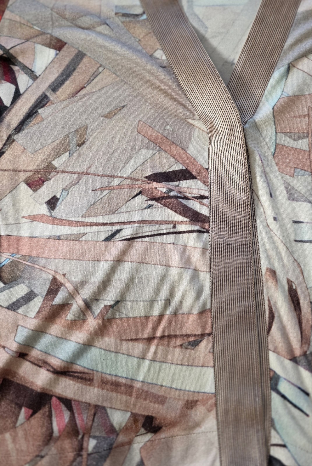 Escada Cardigan Size 38. Neutral Tones With A Splash Of Red And Gold. Hand Wash