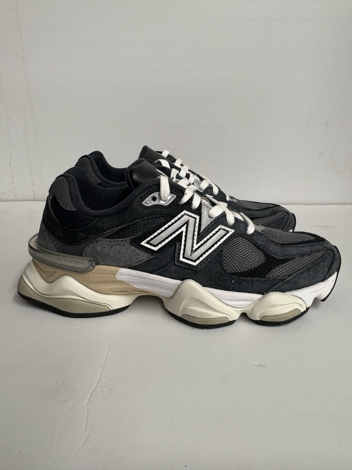 WORN New Balance 9060 ‘Black Phantom Magnet’ U9060BLC Size 6 NO BOX