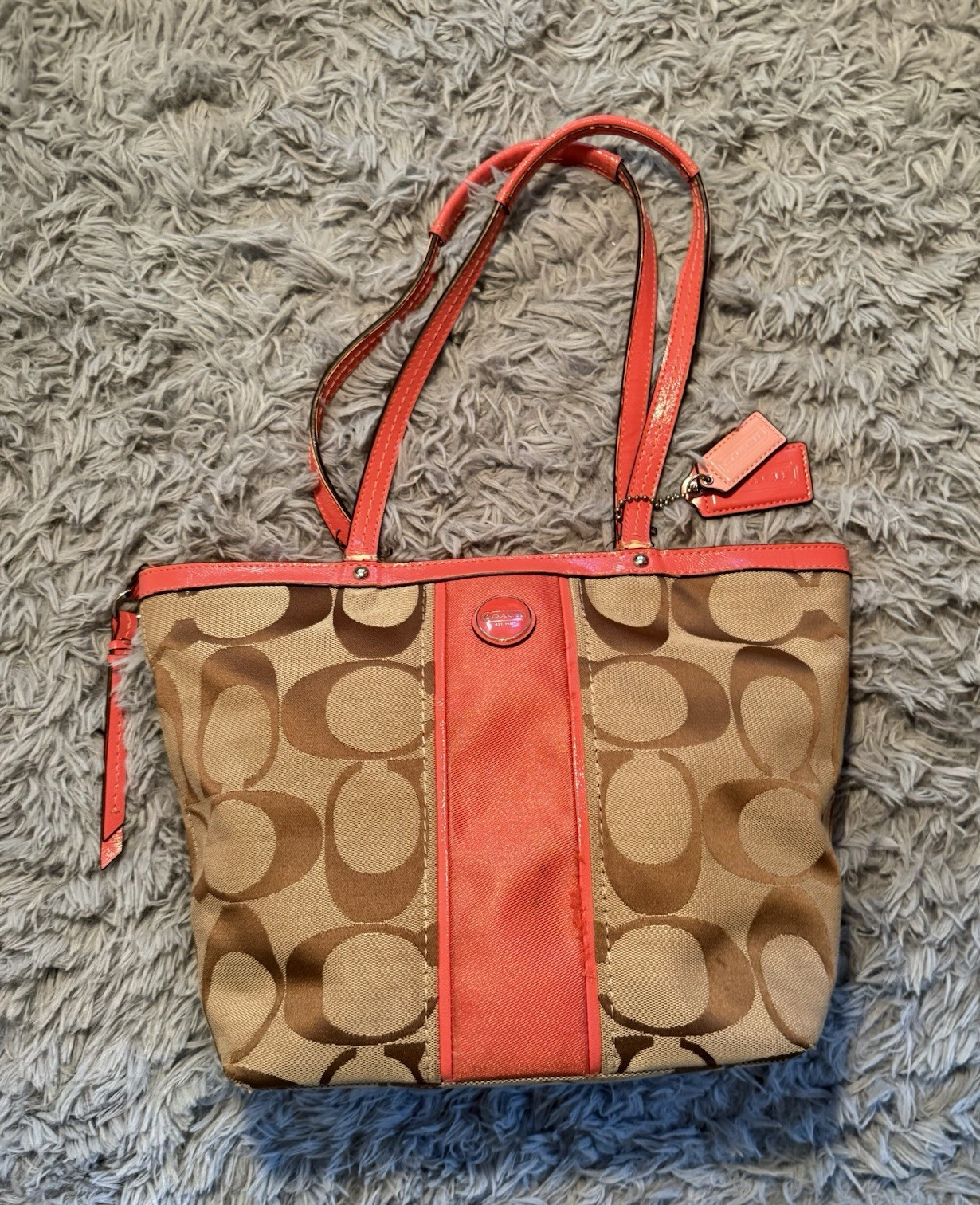 Coach Signature C Tote Bag Brown/Coral Zip Top Charm Lined Pockets Medium