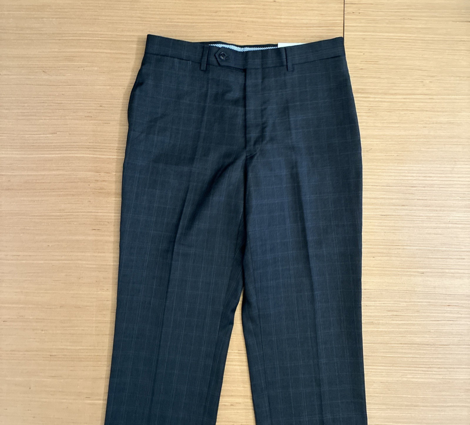Tommy Hilfiger Men’s Size 32×32 Tailored Trim Fit 100% Worsted Wool Pants