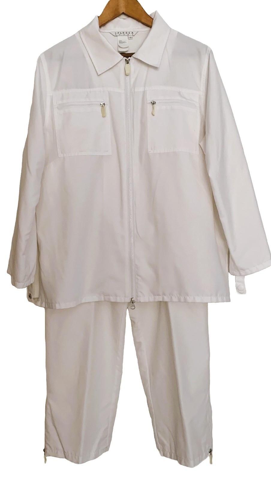 Spanner Sport White Two-Way Zip Jacket & Straight Cargo Pants Set – Sz L / 10