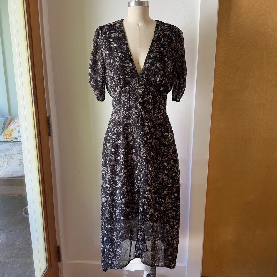 ASTR The Label Soleil Midi Dress-Button Up V-neck 1/2 Sleeve Black Floral-Sz Sml