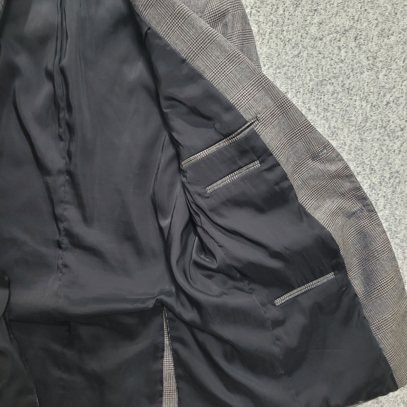 J.S. Bank Tailored Fit Traveler’s Collection 41R 100% Wool Gray glen plaid