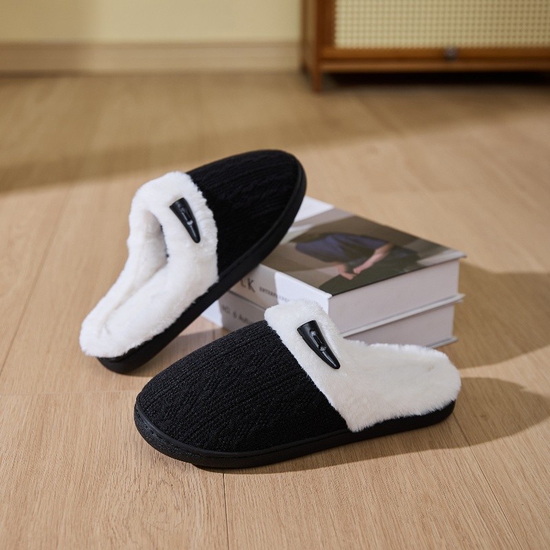 Women’s Cozy Fleece-Lined Slippers Plush Warm Cotton Indoor Non-Slip House Shoes
