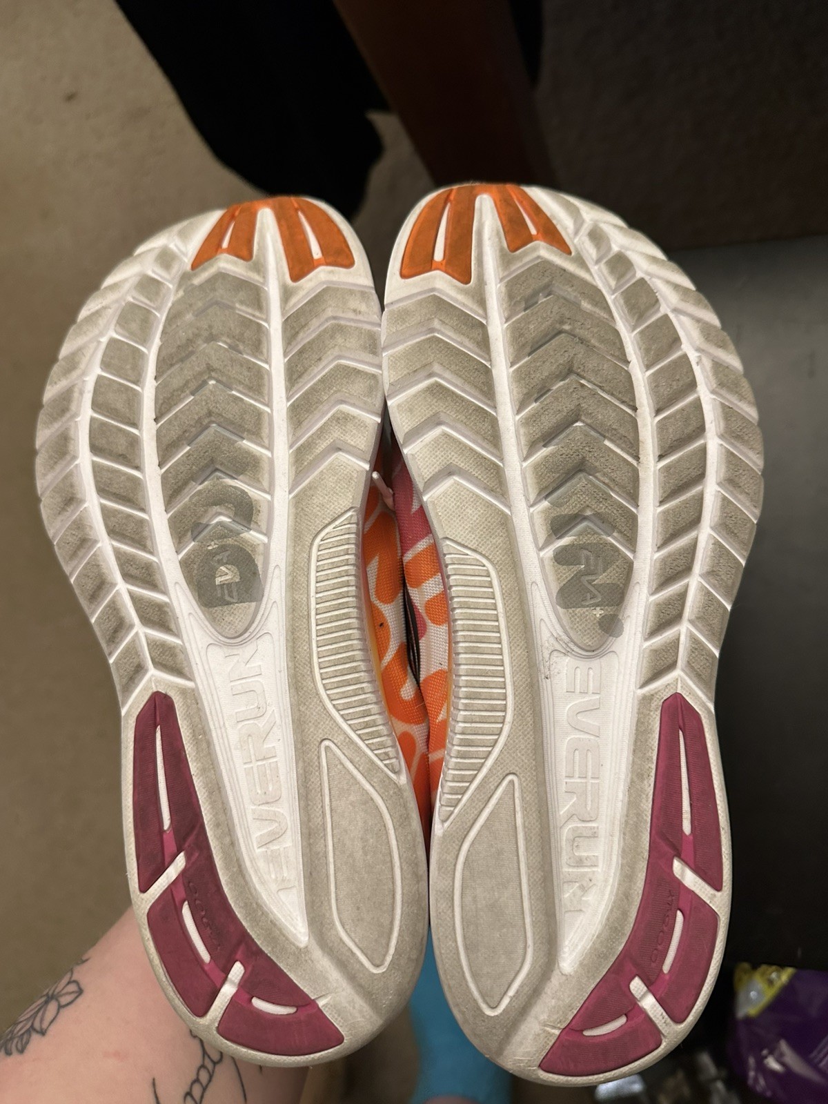 Womens Saucony Kinvara 10 Dunkin’ Donuts S10467-26 Boston Sneakers Shoes