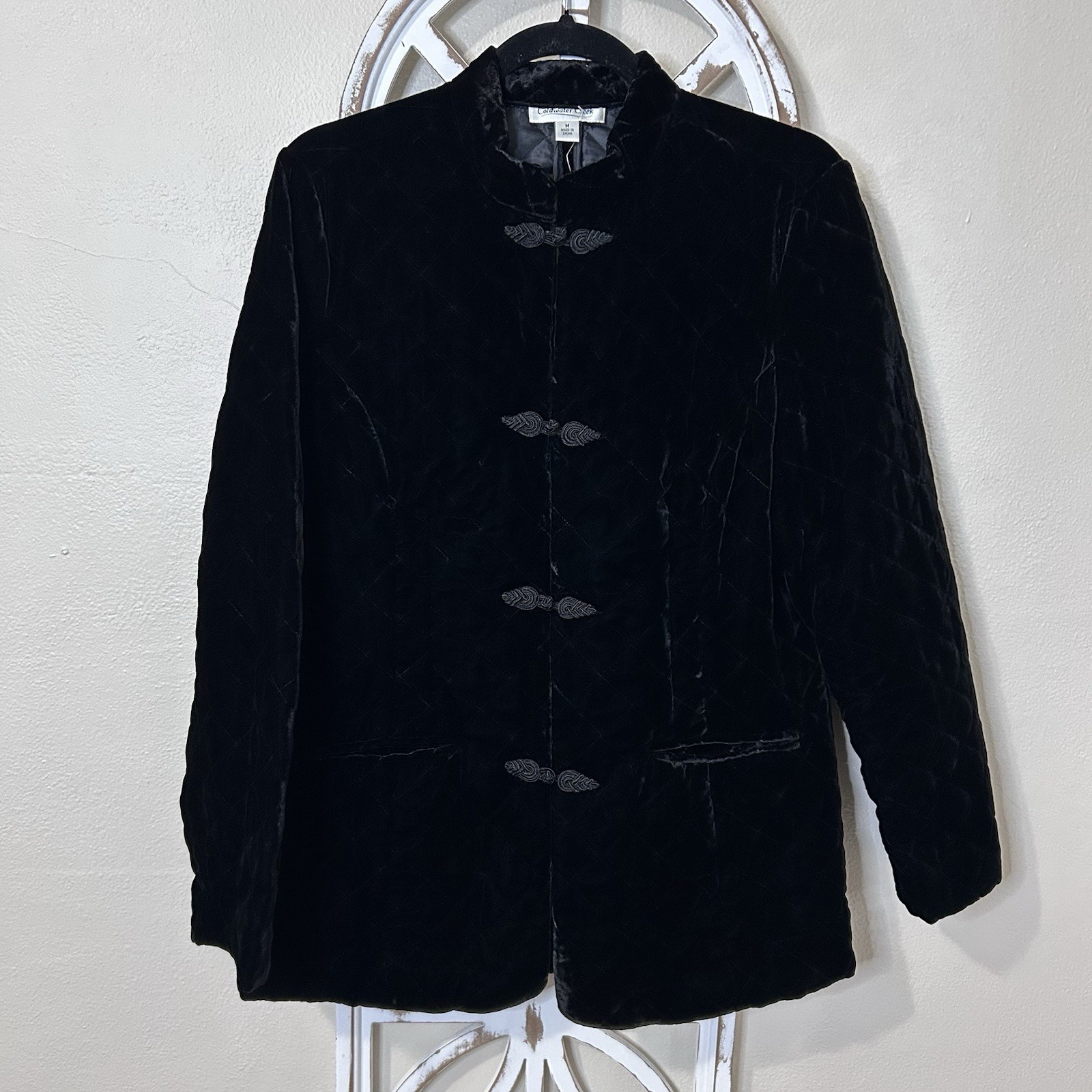 NEW COLDWATER CREEK med BLACK VELVET QUILTED TOGGLE BUTTON FRONT JACKET BLAZER