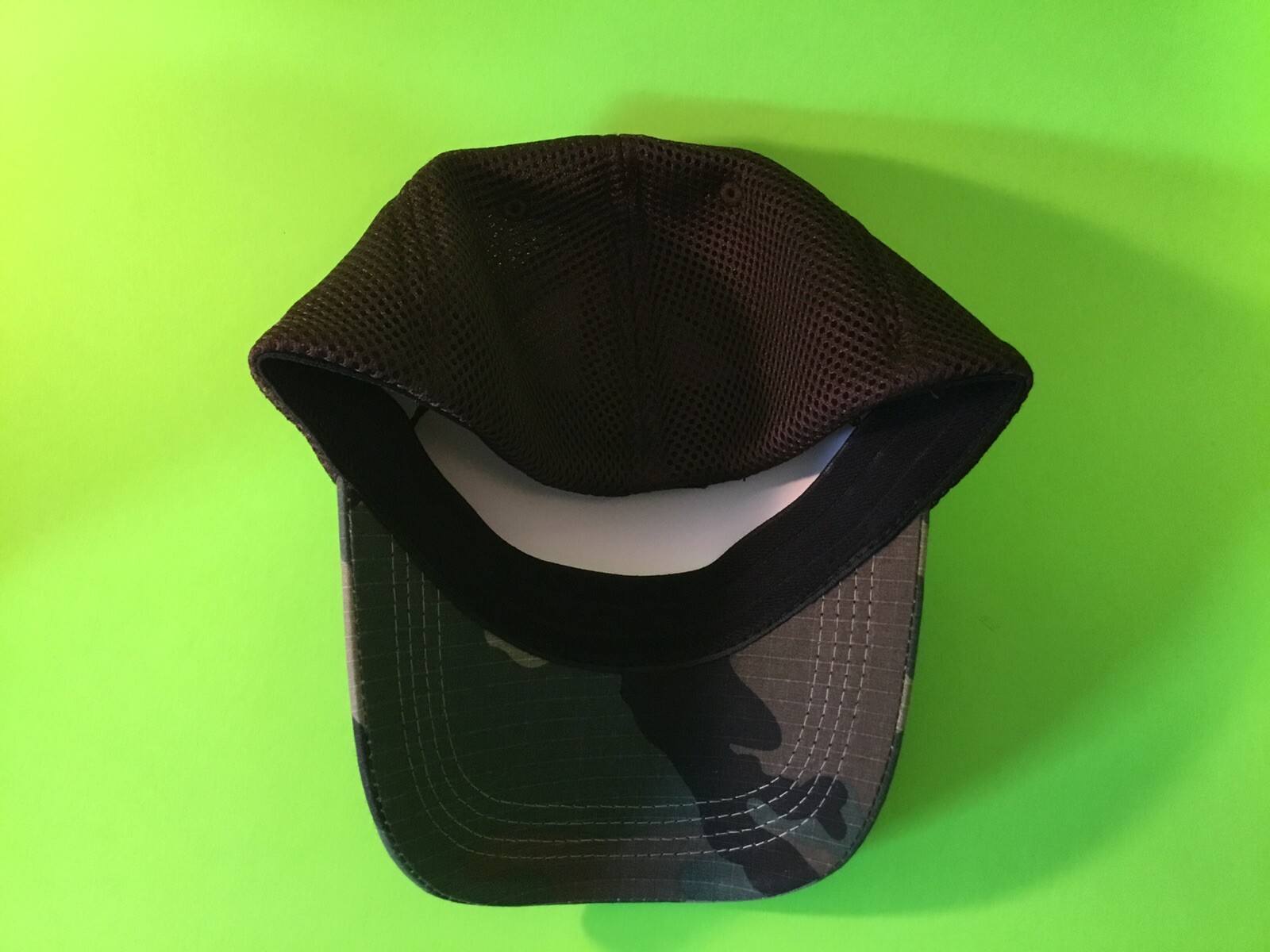 HIGHLAND TACTICAL Men’s Snapback Hat Mesh Back ONE SIZE Camo NEW