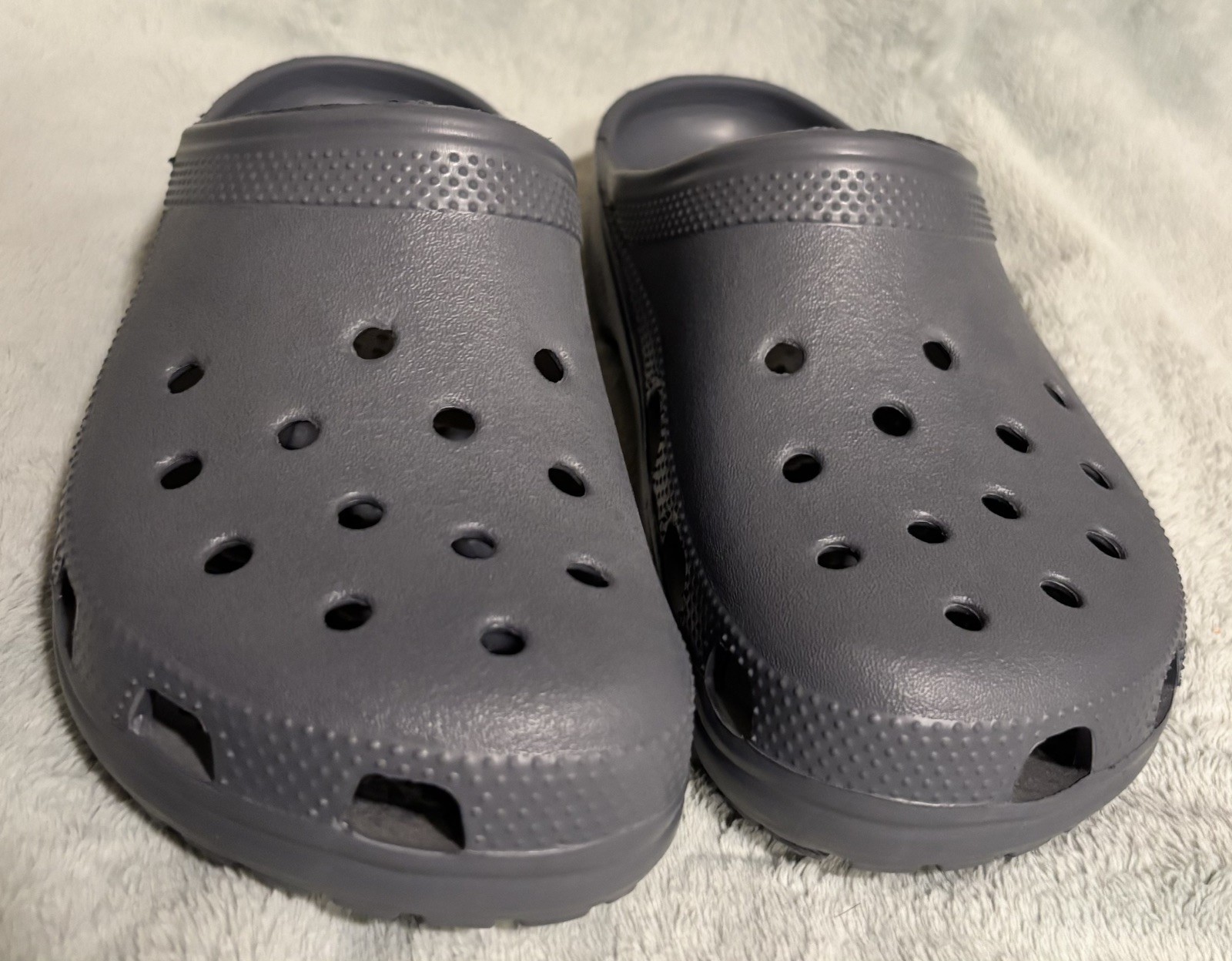Croc Men’s Sz 9 Women’s Sz 11 Shoes Classic Slip On Water Sandals missing Strap