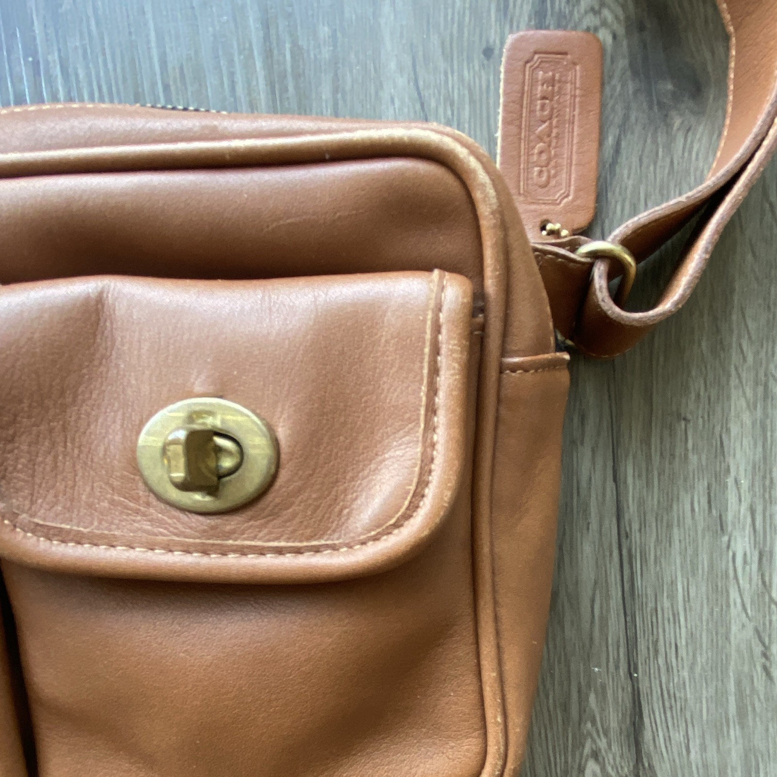 Coach Brown Crossbody Bag Zip Top Turn Lock Pockets Gold Hardware Bag Charm