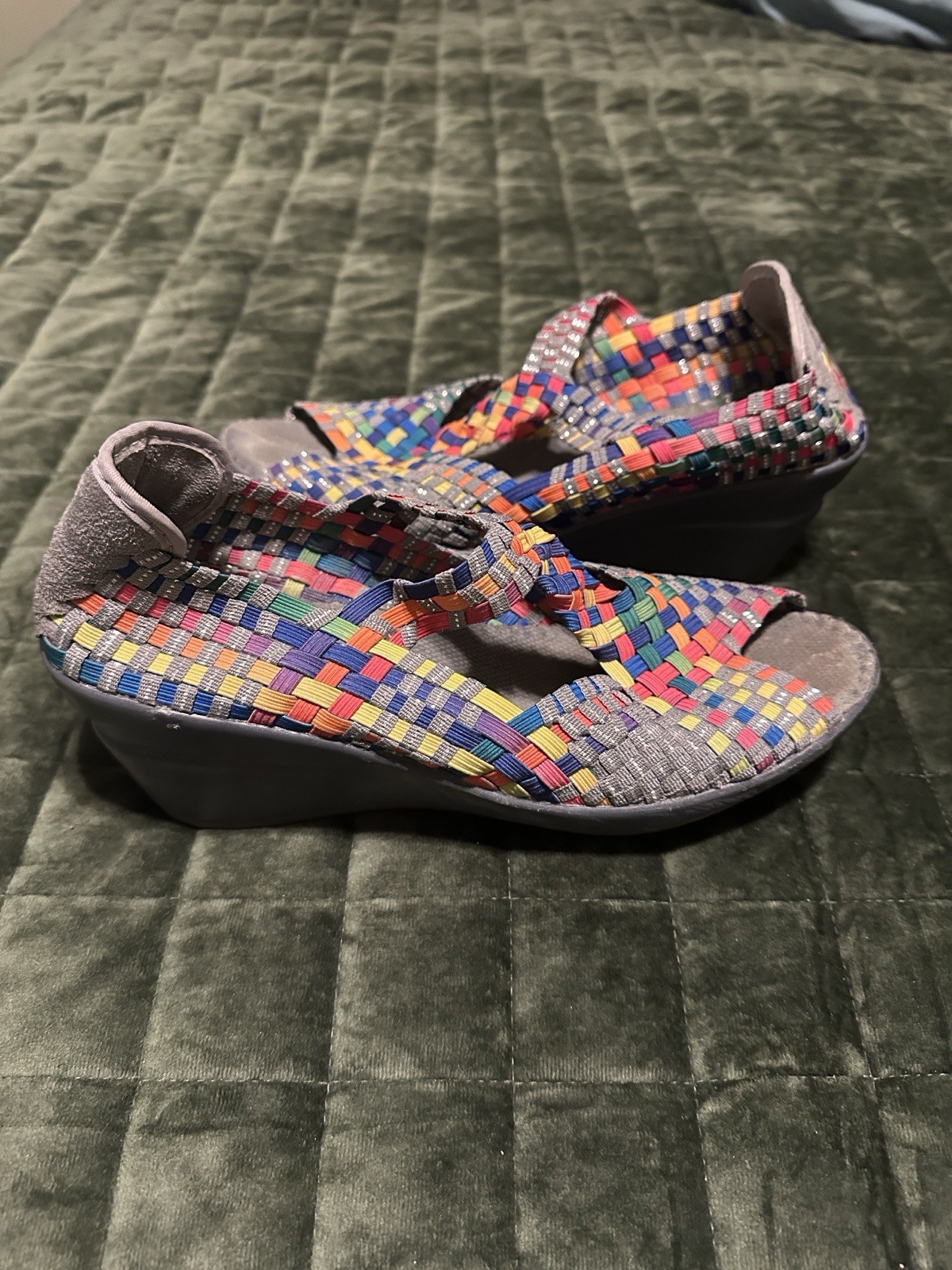 Baretraps Women’s Multicolor Gray Woven Strappy Wedge Slip On Sandals 10