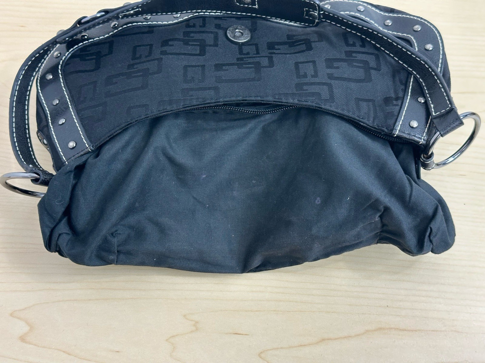 GUESS Vintage Black Logo Shoulder Bag Studded Buckle Magnetic Close Silver