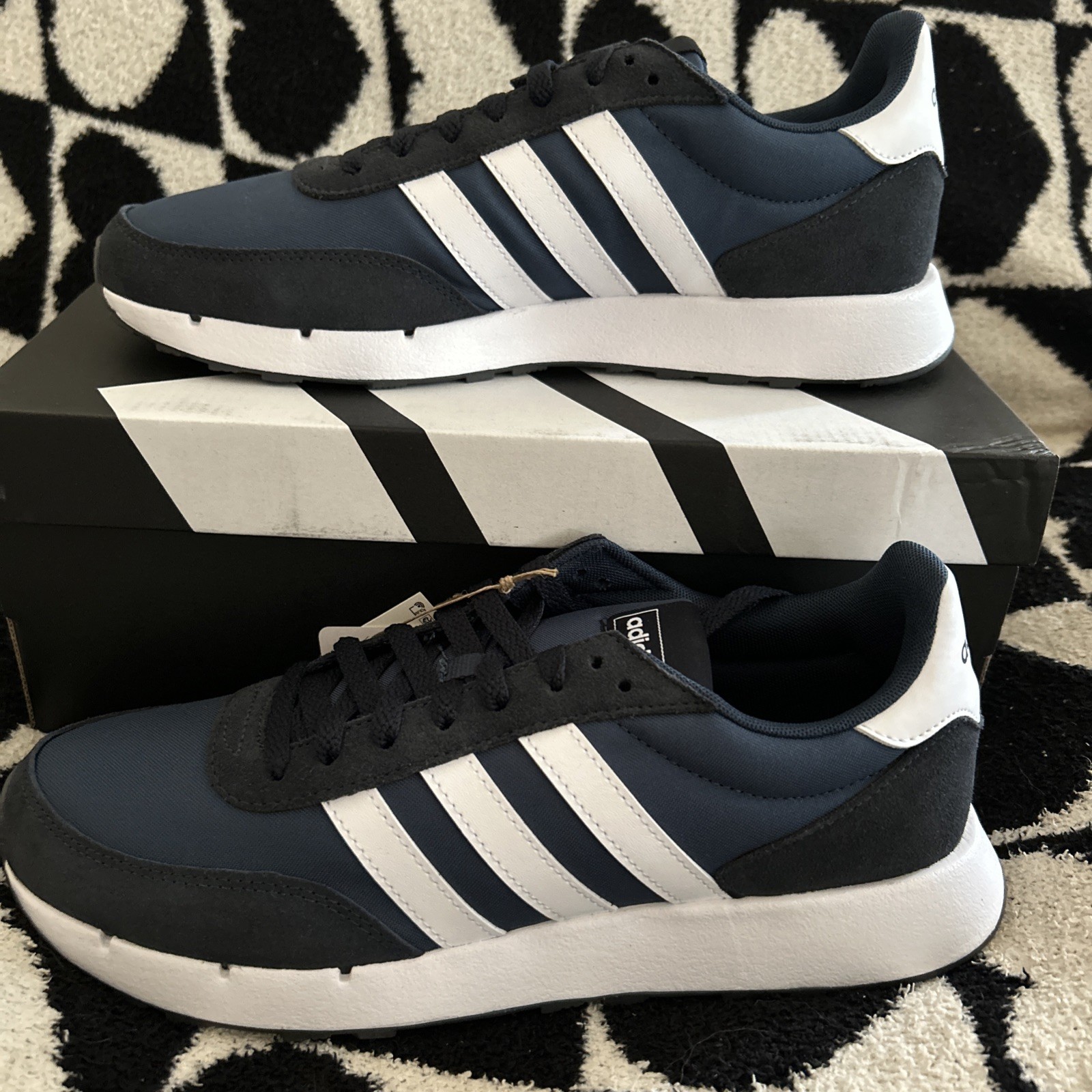 Adidas Run 60s 2.0 Crew Navy/Cloud White/Legend Ink Men’s size 9.5M/10.5W New